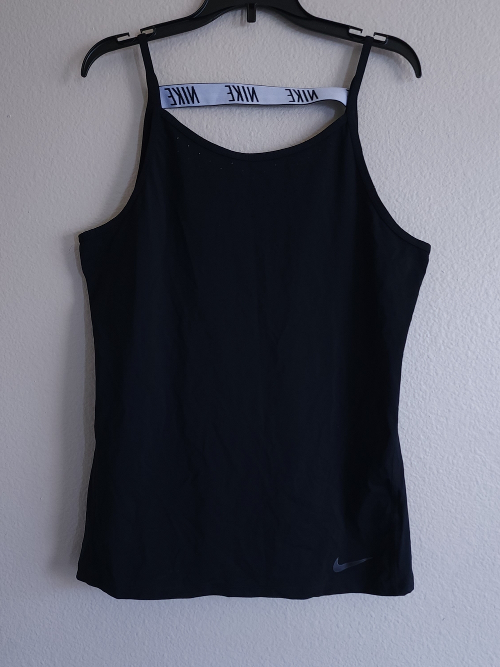 Nike Dri-FIT Black Laser Cut Elastic V-Back Training Tank Top Size M